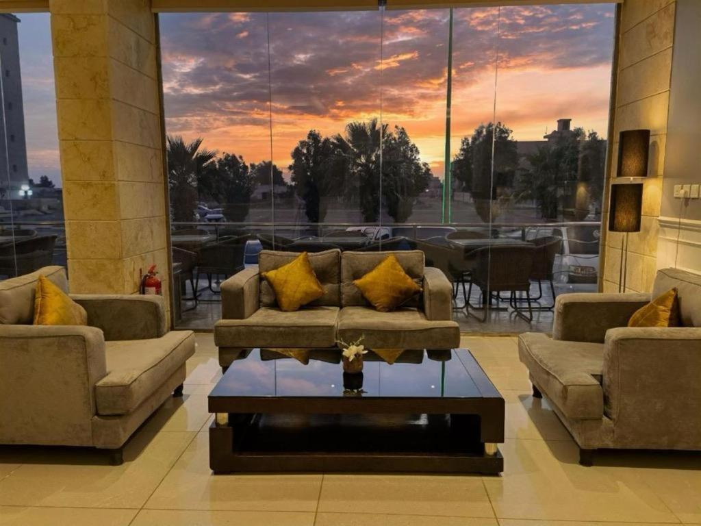 Makarim Palm Hotel 라빅 외부 사진