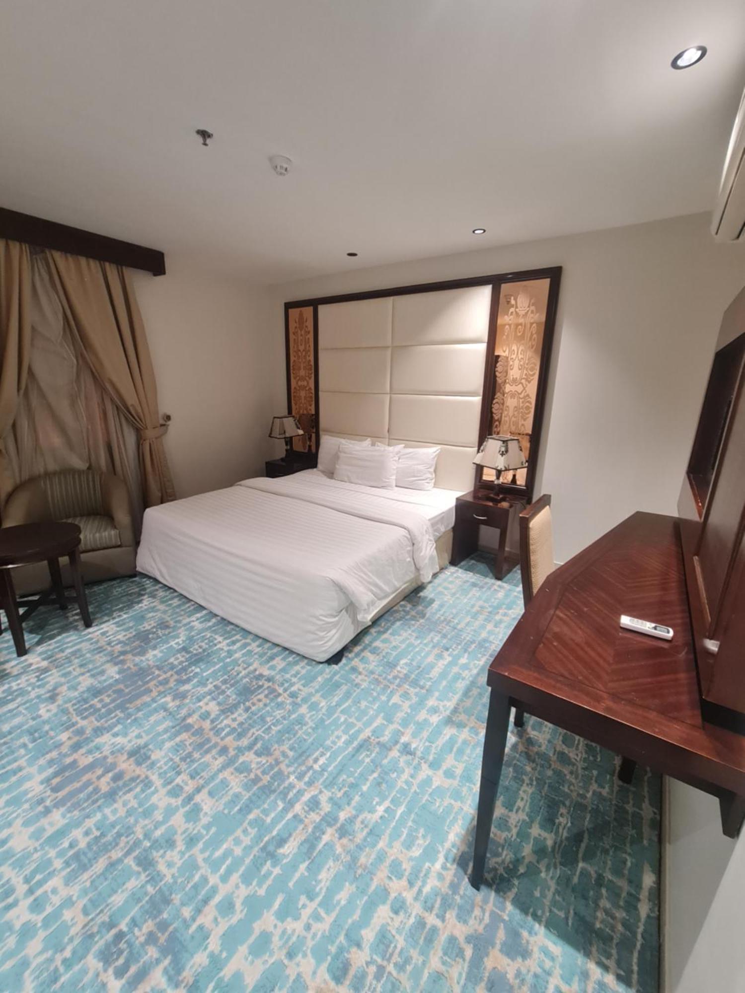 Makarim Palm Hotel 라빅 외부 사진